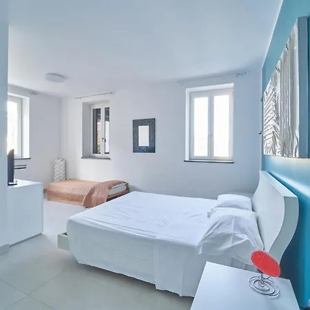 La Pomella Maison d'hôtes 3*